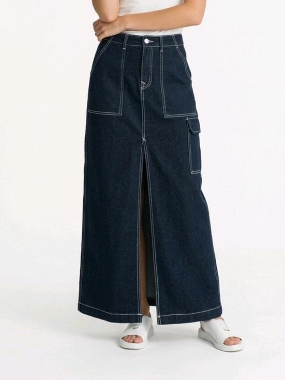 True Religion NWT Dark Denim Split Front Cargo Maxi Jean Skirt Size 30